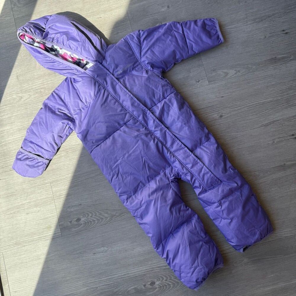 New Columbia Infant Snuggly Bunny II Bunting is a down-insulated snowsuit Size 1